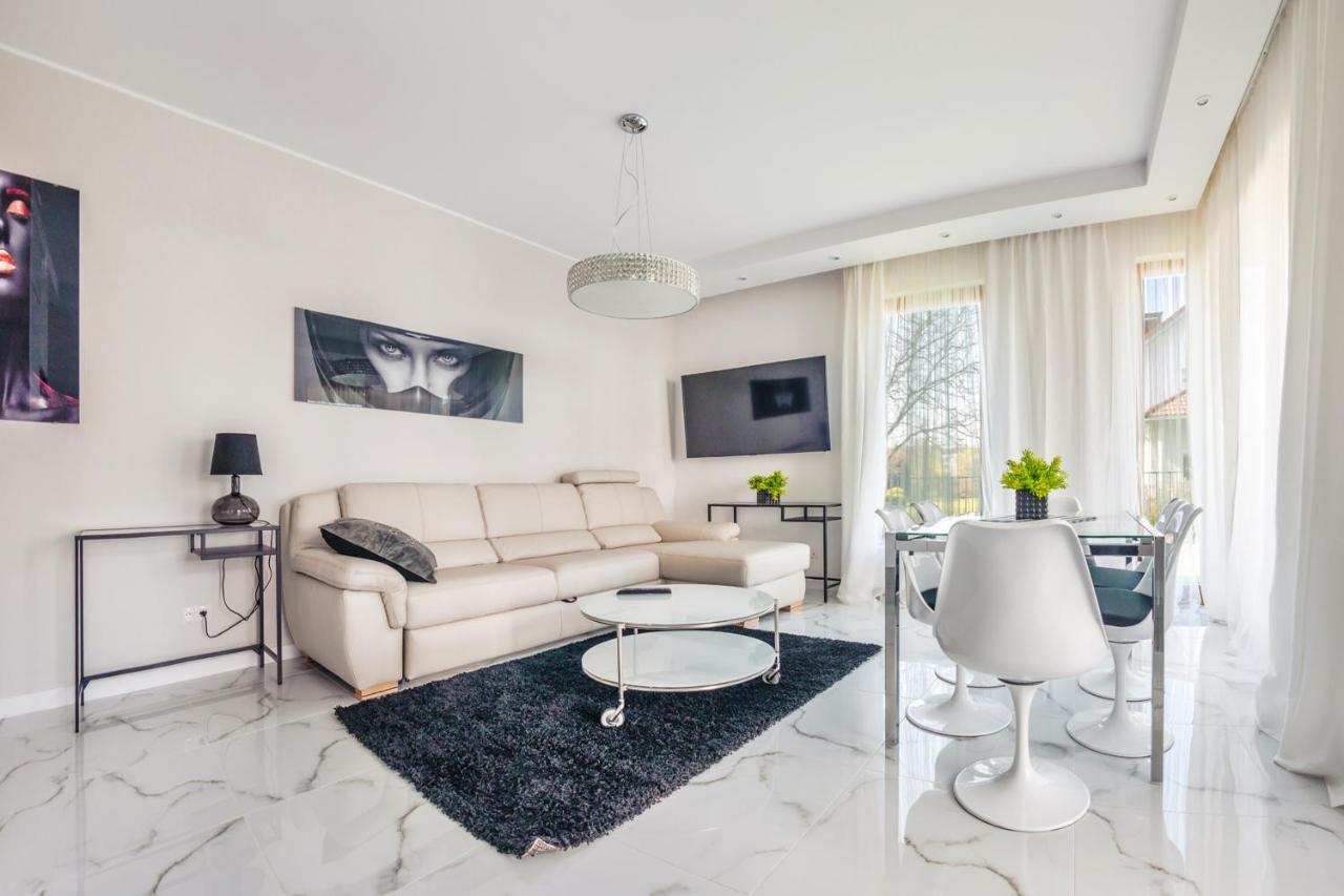Luxury Long Island Suite Gdansk Luaran gambar