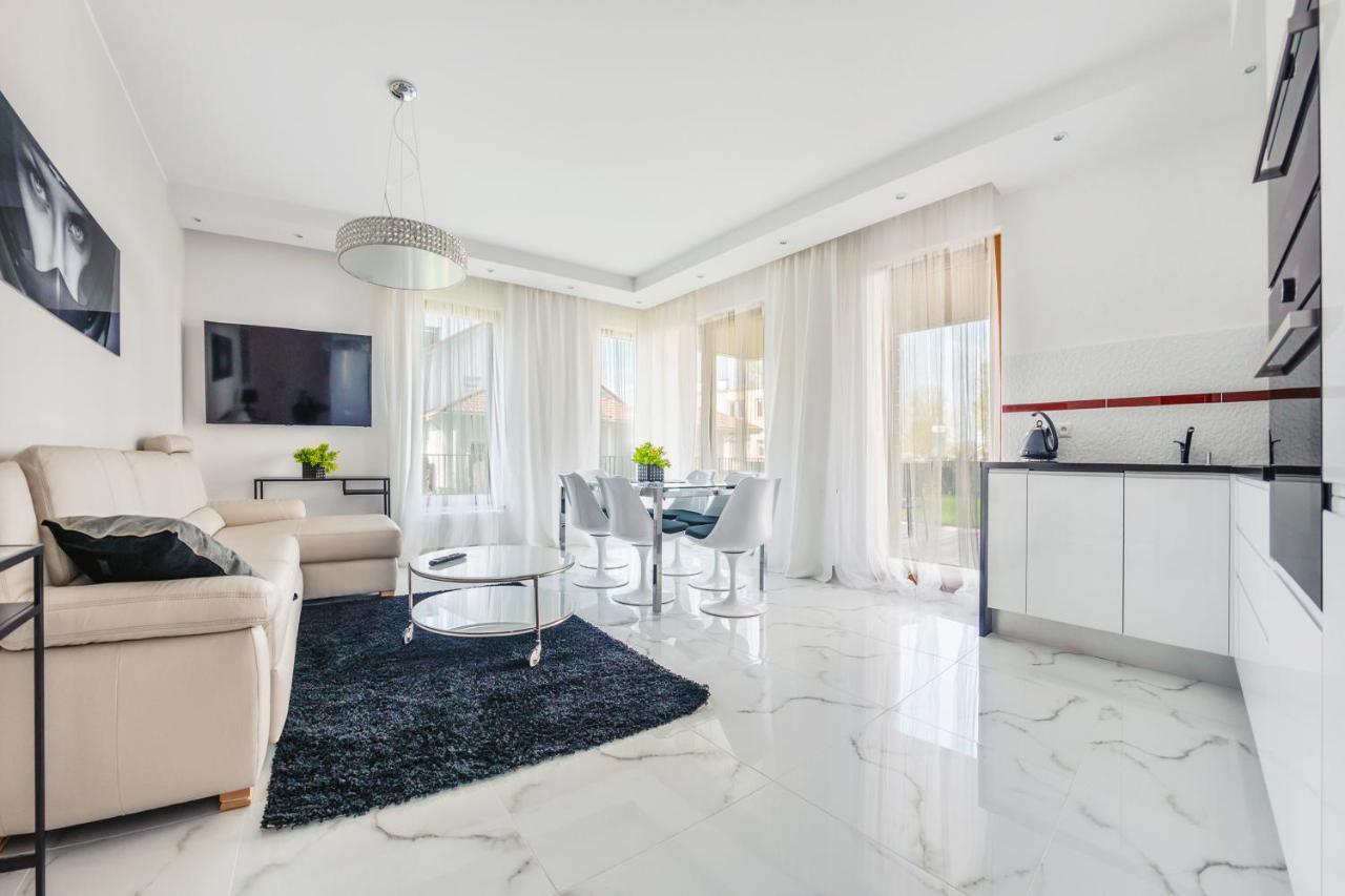 Luxury Long Island Suite Gdansk Luaran gambar